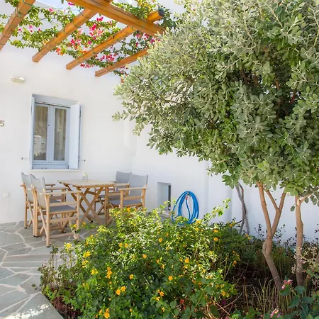 Amphitrite Guest house *