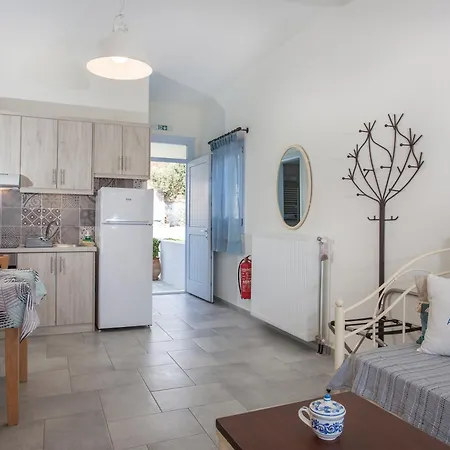 Amphitrite Guest house Skyros